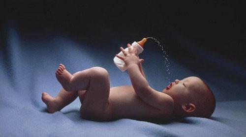 宝宝晚上有必要定时喂奶吗？