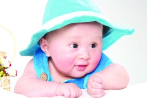 宝宝眼睛如何护理？婴儿眼睛常见问题护理方法
