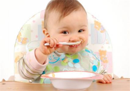奶粉和米粉能拌在一起吃吗？婴儿米粉可以加奶粉吗